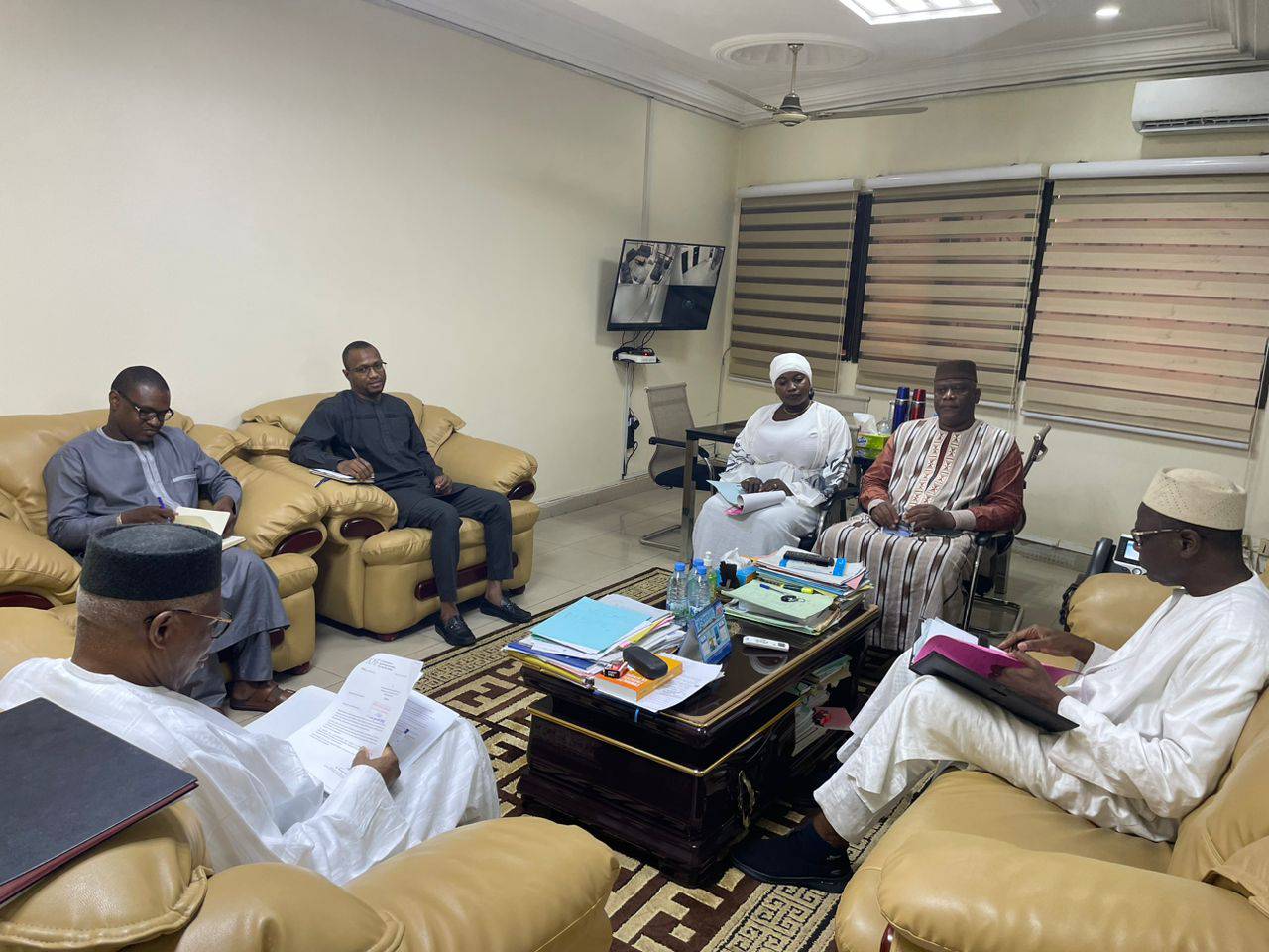 DES RESPONSABLES DU CENTRE POUR LA GOUVERNANCE DU SECTEUR DE LA SÉCURITÉ (DCAF) REÇUS AU MINISTÈRE DE LA SÉCURITÉ ET DE LA PROTECTION CIVILE