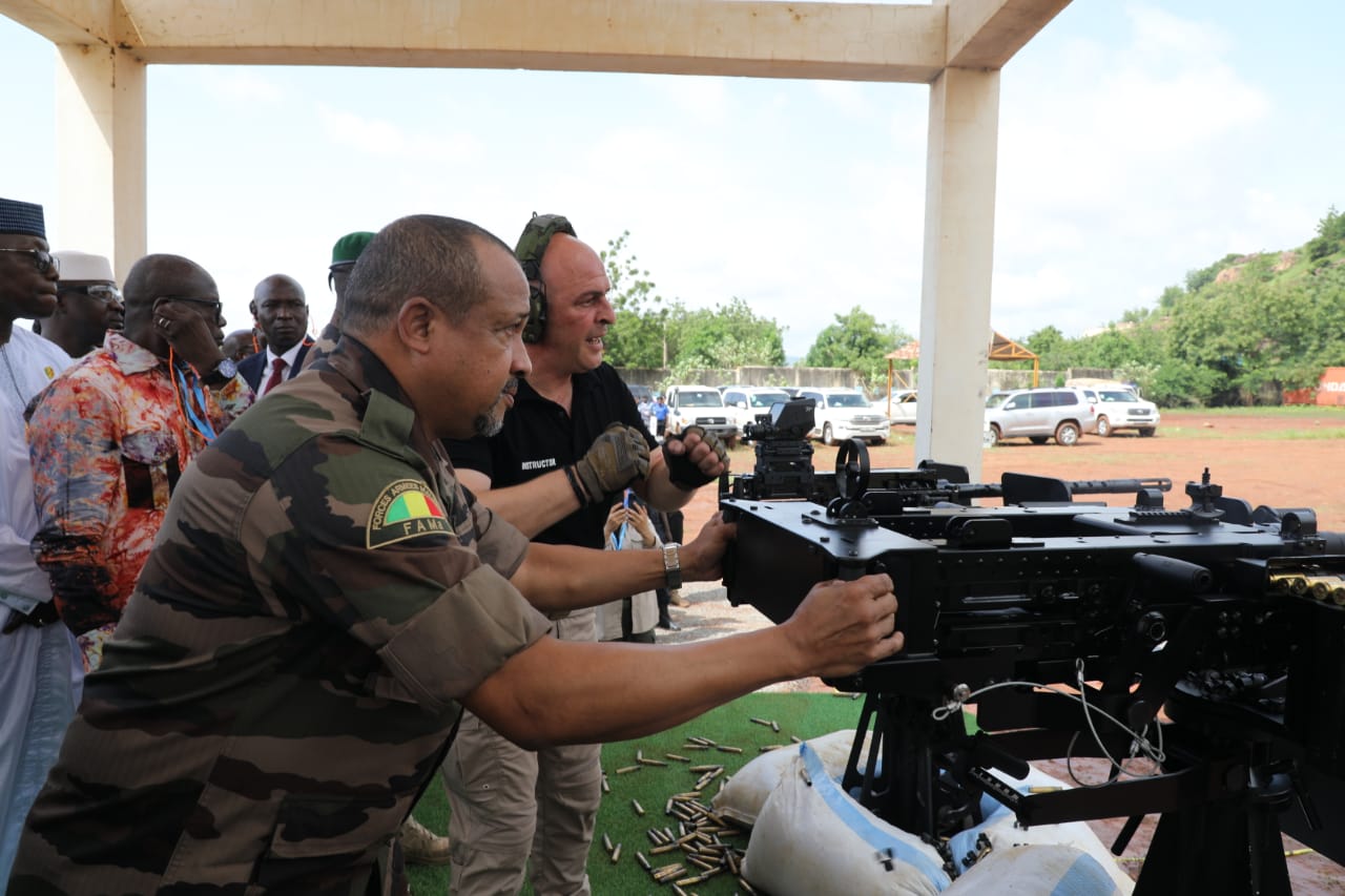 LANCEMENT D'UNE DÉMONSTRATION DE MATÉRIELS ET D'ARMEMENTS MILITAIRES À L'ÉCOLE NATIONALE DE POLICE (ENP)