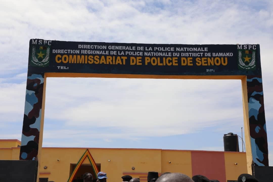 INAUGURATION DU COMMISSARIAT DE SENOU : UN PAS DE PLUS POUR LA SÉCURITÉ DE NOS POPULATIONS