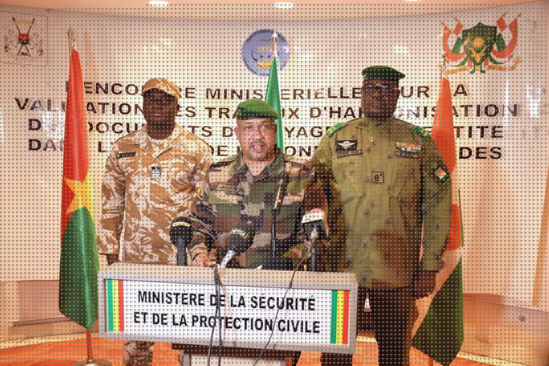 VALIDATION DES SPÉCIFICATIONS TECHNIQUES HARMONISÉES DES DOCUMENTS DE VOYAGE ET D’IDENTITÉ DE LA CONFÉDÉRATION DES ETATS DU SAHEL (AES) : BAMAKO a abrité la première rencontre ministérielle