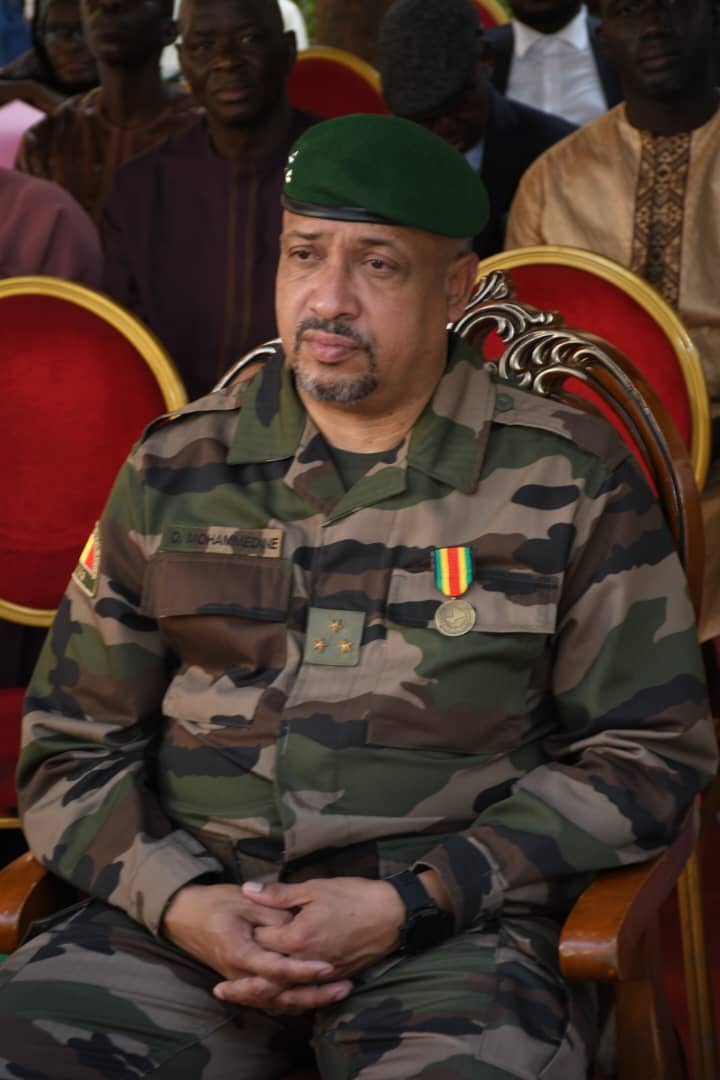 Première promotion de la Médaille d’Honneur de l’Administration du Territoire : 25 récipiendaires portés au pinacle